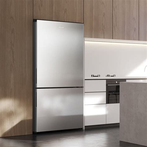 Geladeira Porta Reversível - Geladeira 499 Litros Porta Reversível Inox Hisense | Bemol