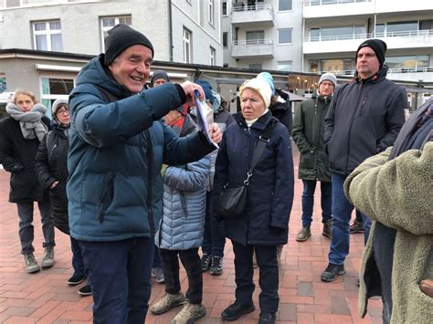 Dorfrundgang Auf Wangerooge Klaus Br Ggerhoff Sammelt Spenden F R