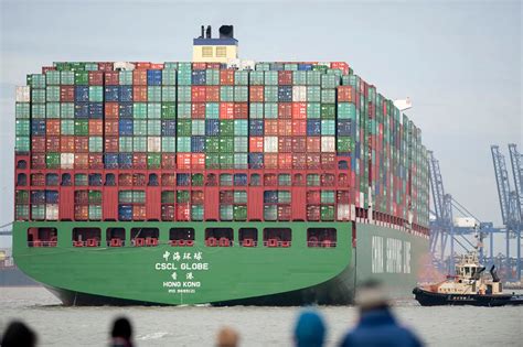 Bigger than the Shard: The world's largest container ship docks in the UK - UK news - NewsLocker