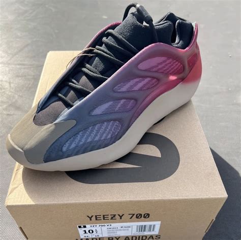 Adidas Yeezy 700 V3 Fade Carbon Gw1814 Release Date Info Sneakerfiles