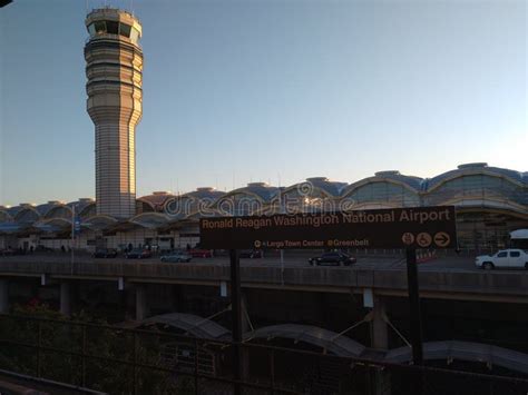 Photo Ronald Reagan Washington National Airport Editorial Stock Photo ...