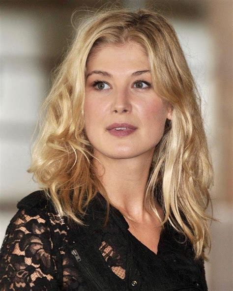 Pin by Reed Toney on Rosamund pike gone girl | Rosamund pike gone girl ...