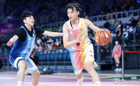 🏀wcba星锐挑战赛：北区101 84南区 苏源圆25分3板3助当选mvp 直播吧