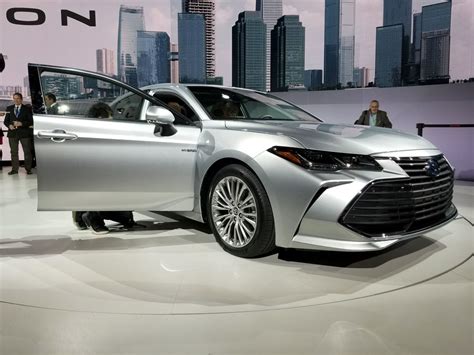 Toyota Avalon Photos and Specs. Photo: Toyota Avalon best restyling and ...