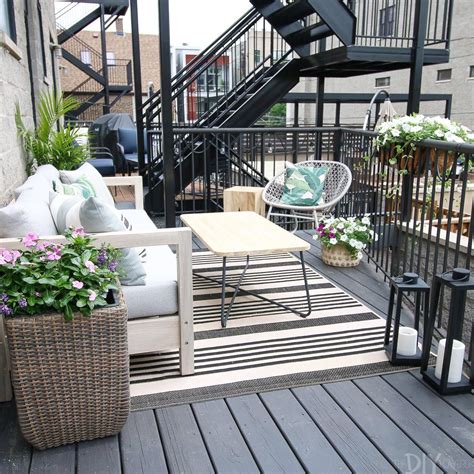 10+ Large Deck Furniture Layout Ideas – DECOOMO