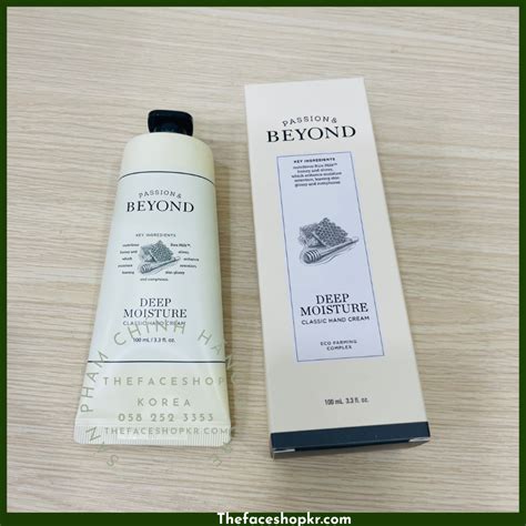 kem duong mem mai da tay  deep moisture classic hand cream ml