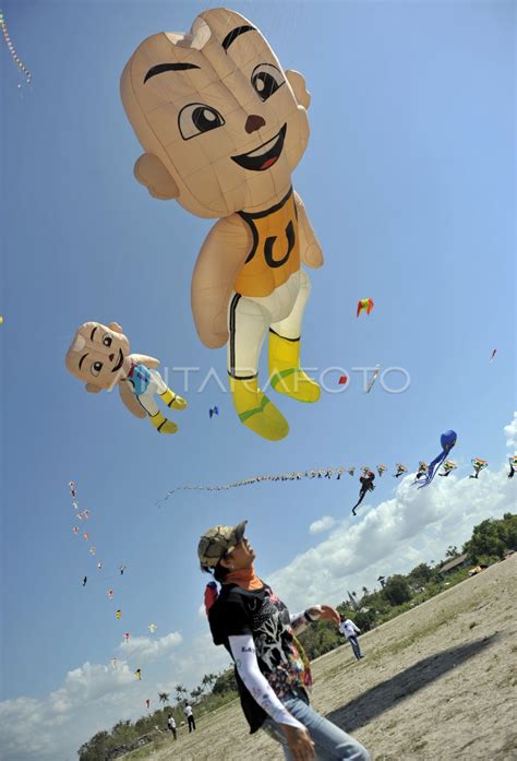 Festival Layang Layang Internasional Antara Foto