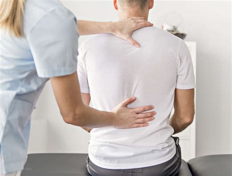 How to Find the Best Chiropractor? - Women Like That