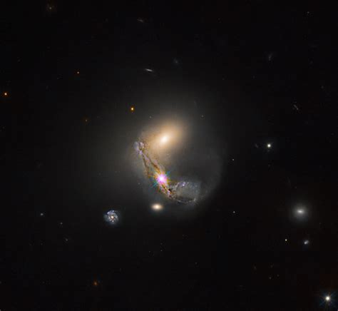 Hubble Glimpses a Bright Galaxy Group - NASA Science