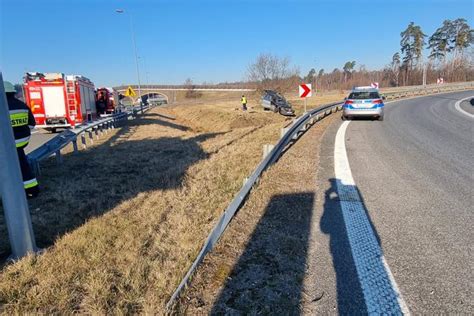 Brzesko Tragiczny Wypadek Na W Le A Auto Wypad O Z Drogi I