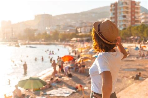 Premium Photo Portrait Of A Tourist Woman At Sunset In Sarande Or