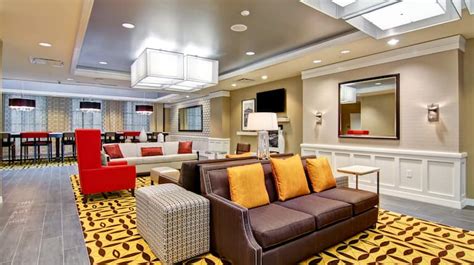 Hampton Inn & Suites Downtown Cincinnati, OH Hotel