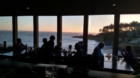 Tidal Raves Is A Secluded Restaurant In Oregon That Looks Straight Out ...