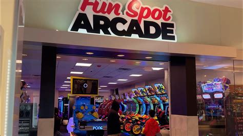 Visiting Chuck E Cheeses Newmall Arcade Fun Spot Trumbull Youtube