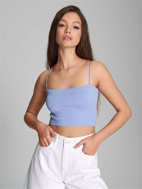 Top Scurt Din Tricot Striat Culoare Light Blue SINSAY 7094F 50X