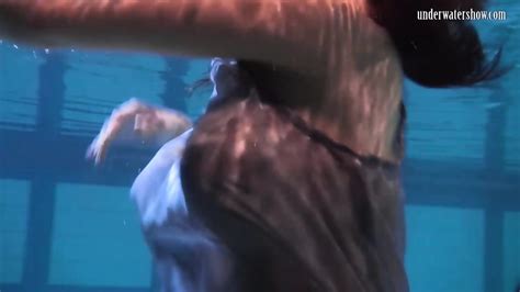 Enjoy Underwater Nude Babes