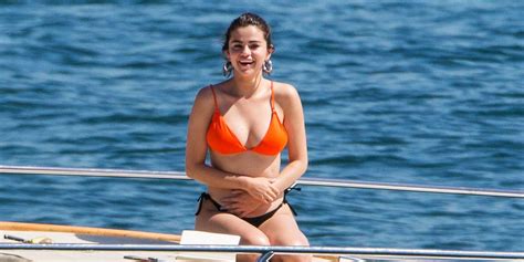 Selena Gomez Shows Kidney Transplant Scar in a Bikini for the First ...