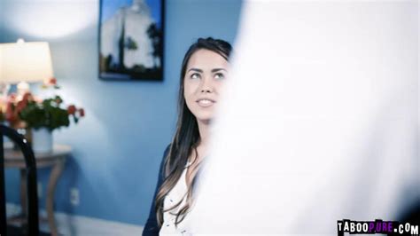 Alina Lopez Agrees To Have Sex With Dick And She Gets Her Pussy Eaten Dick Chibbles Tnaflix