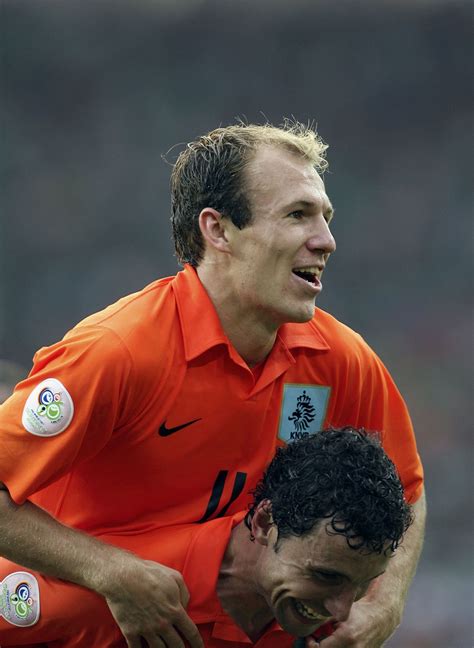 Arjen Robben explains why he left Real Madrid in 2009 - Bavarian ...