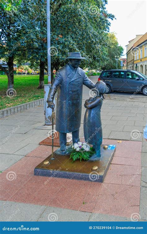 Vilniusmonument And X22citizen Of Vilnius Dr Tsemakh Shabad Prototype