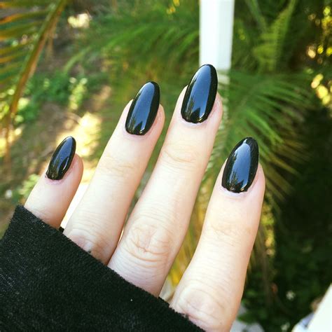 Black Almond Shaped Nails | Nail Inspiration