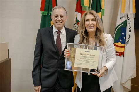 Desembargadora Jane Maria Kohler Vidal Recebe Título de Cidadã Canoense