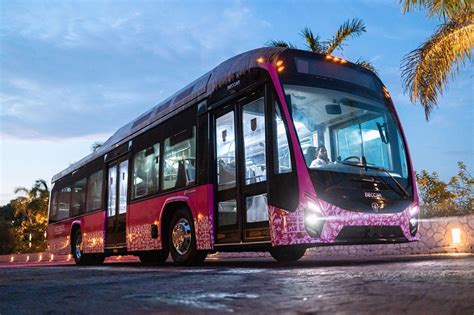 EcoBus eléctrico recorrerá parques y hoteles de Xcaret SUSTENTUR