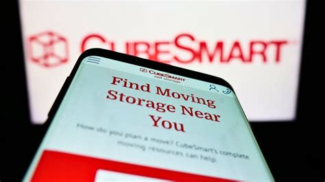 Mobile Phone With Website Of Us Self Storage Company Cubesmart On