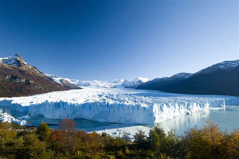 Los glacieres national park - Stock Photos, Royalty Free Images | Focused