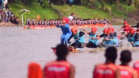 Foto Viral Atraksi Pacu Jalur Hingga Jadi Trend Begini Sejarah Dan