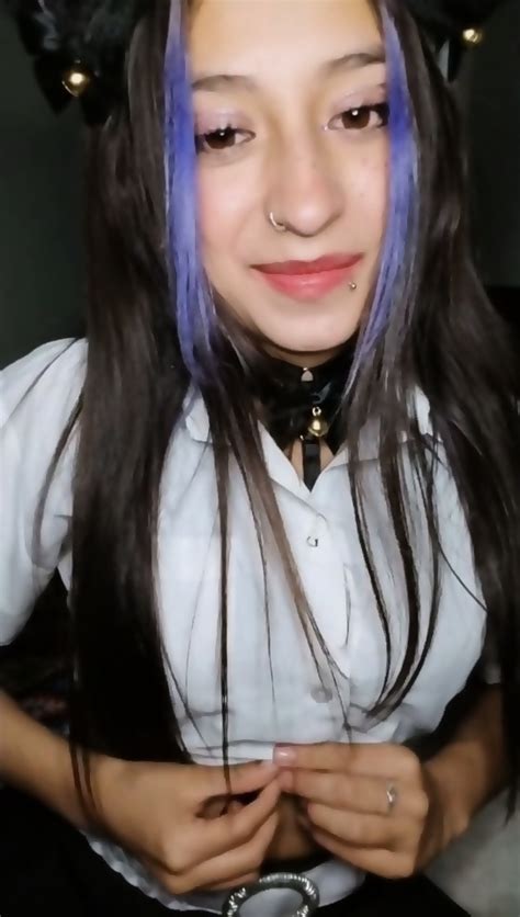 Taiga Mostrando Las Tetas Y La Vagina En Privado De BuzzCast ID 13723290 Tiktok Taiga Sxfia