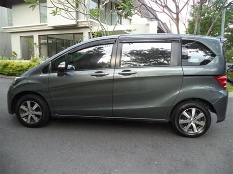 Gambar Detail Tentang Kelebihan Dan Kekurangan Honda Freed Mpv