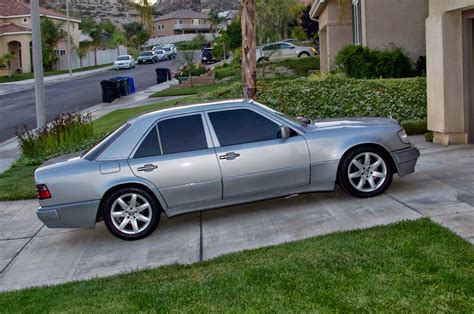 Mercedes Benz 500e W124 Silver Benztuning