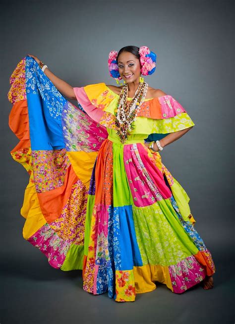 Pin By Taciana On Moda Haitian Clothing Colorful Fashion Fashion