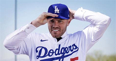 Freddie Freeman Contract Dodgers Sign 1b For 6 Years 162 Million