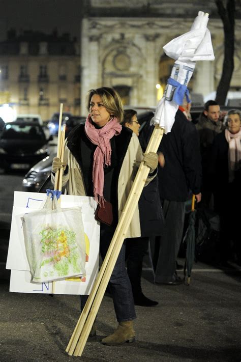 Manif Les opposants au projet de loi sur le mariage homosexuel défilent