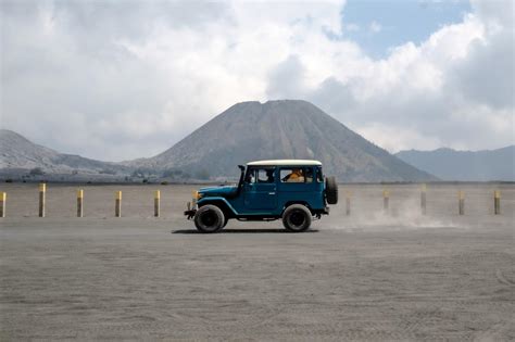 Lautan Pasir Bromo Spot Wajib Yang Harus Dikunjungi Ketika Ke