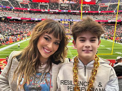 Alyssa Milano Under Fire For Attending Super Bowl - FamilyToday