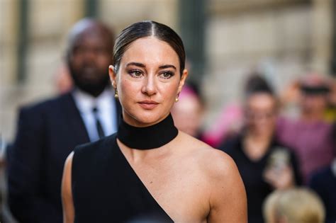 Shailene Woodley Was In Darkest Time After Aaron Rodgers Split