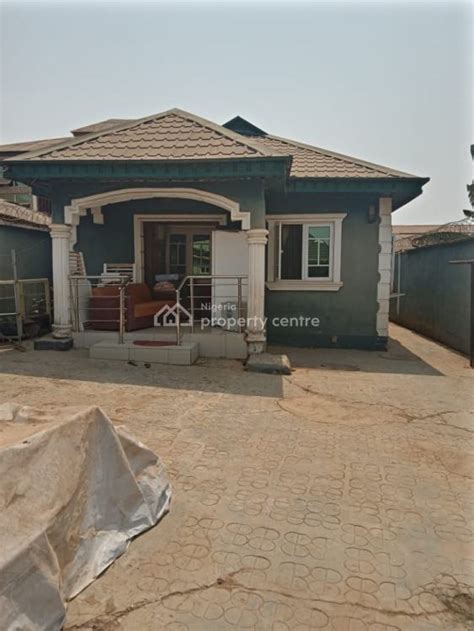 For Sale 3 Bedroom Apartment With Pop And 2 Numbers Of Mini Flat Ige