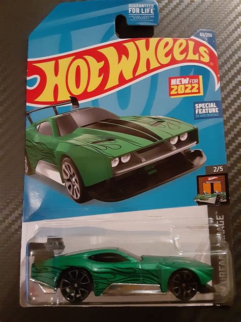 Count Muscula Hot Wheels Mattel Creations