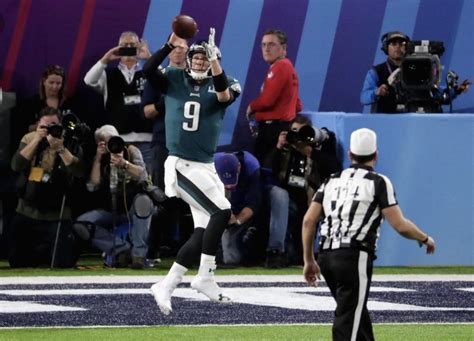 Petition to build a Nick Foles statue at city hall : r/philadelphia