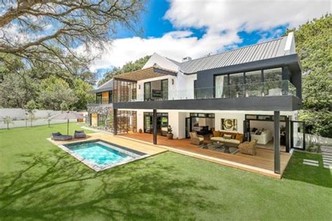 Constantia, Cape Town Property : Houses for sale in Constantia, Cape Town : Property24.com - Page 2