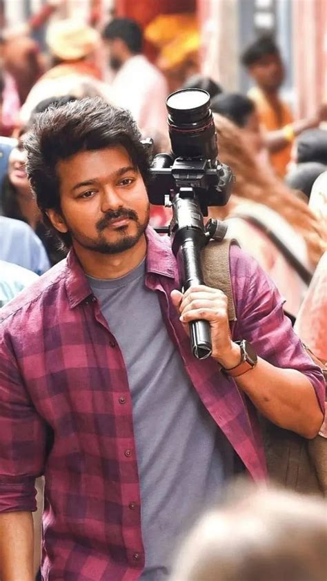 Astonishing Compilation Of K Thalapathy Vijay Images Over