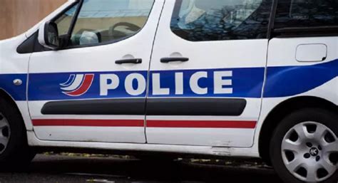 Paris Une jeune fille de 12 ans retrouvée morte et la police arrête