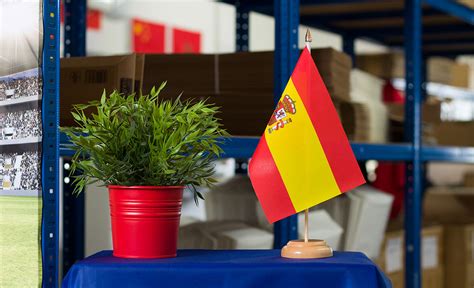 Holz Tischflagge Spanien Mit Wappen 15 X 22 Cm MaxFlags FlaggenPlatz At