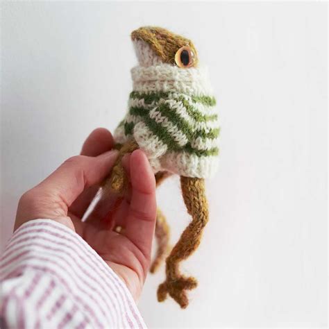 Ribbittingly Fun Get Your Free Knit Frog Pattern