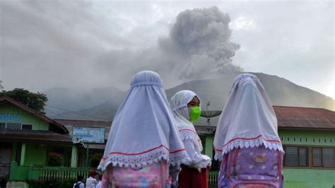 Gunung Marapi Di Sumbar Erupsi 11 Pendaki Meninggal Dunia 12 Lainnya