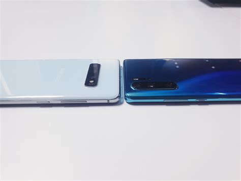 Samsung Galaxy S10 Vs Huawei P30 Pro Side By Side