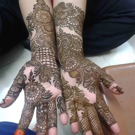 25 New Diwali Mehndi Designs Adorn Your Hands With Elegance